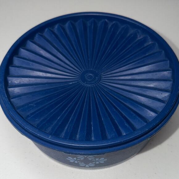 Tupperware Servalier Dark Indigo Blue Stacking Cookie Snack Canister #1204-7 Lid - Picture 5 of 6